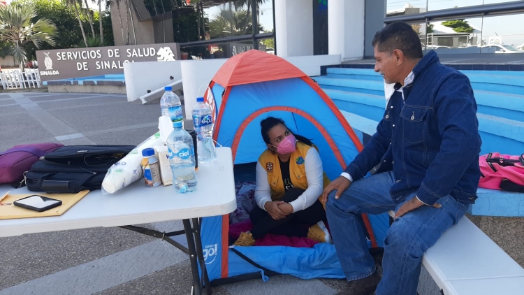 Trabajadores de Salud inician huelga contra la corrupci&oacute;n en el otorgamiento de bases