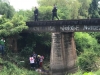 Adolescente salta de puente ferroviario para evitar ser arrollado, en Culiac&aacute;n