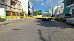 Encuentran veh&iacute;culo presuntamente relacionado con el asesinato de polic&iacute;as de tr&aacute;nsito, en la Colonia Centro en Culiac&aacute;n