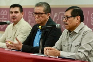 Armas, veh&iacute;culos y maquinitas fueron asegurados en operativos distintos durante el s&aacute;bado en Sinaloa: Gerardo M&eacute;rida
