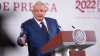 Que le &lsquo;baje una rayita&rsquo;, pide AMLO a gobernador de Texas por acusar &lsquo;invasi&oacute;n&rsquo; de migrantes