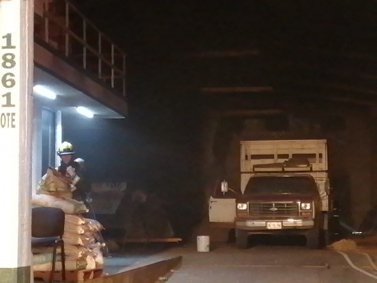 &iexcl;Fuego! Se registra incendio en bodega de forrajes, en Culiac&aacute;n