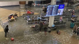 Apocal&iacute;pticas inundaciones tienen en alerta a Nueva Zelanda