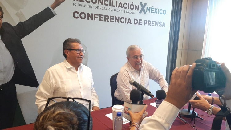 Conf&iacute;o en las encuestas para elegir al candidato de Morena: Monreal