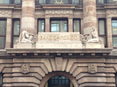De tres d&iacute;gitos la peor tasa de inter&eacute;s de estos tres bancos mexicanos: Banxico