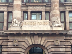 De tres d&iacute;gitos la peor tasa de inter&eacute;s de estos tres bancos mexicanos: Banxico