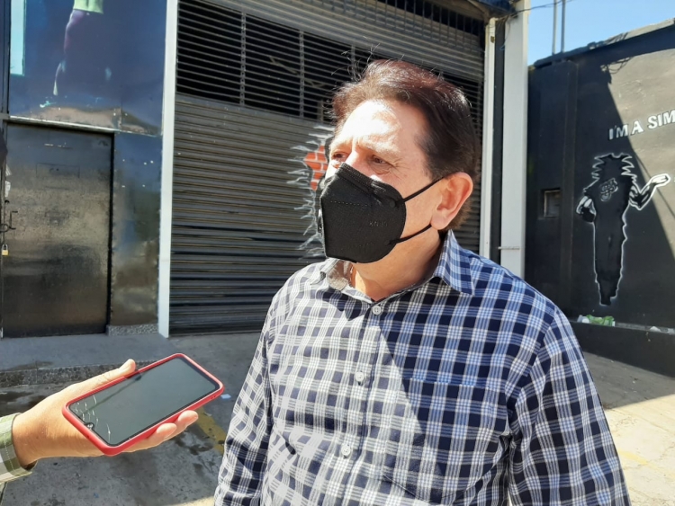 No renuncia, que Canaco le permite ser candidato a diputado, asegura Diego Castro