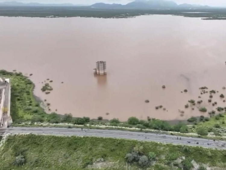 Por fin llovi&oacute; en Sonora&hellip; y da un rev&eacute;s a la sequ&iacute;a