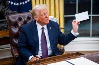 Donald Trump Impone Aranceles a las Importaciones de Canad&aacute;, M&eacute;xico y China
