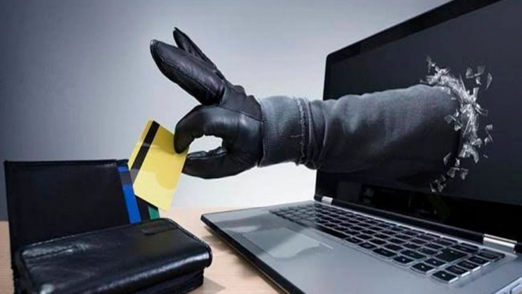 EDITORIAL: Clientes bancarios, cada vez m&aacute;s expuestos al robo