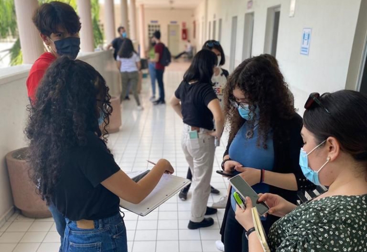 Dejan guardias en escuelas de la UAS para que estudiantes concluyan su inscripci&oacute;n