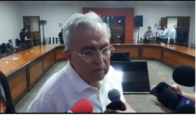 Yo lo que ped&iacute; es que los polic&iacute;as no fueran armados al cateo a las UAS, dijo el gobernador RRM