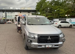 Localizan camioneta robada en estacionamiento de la colonia Centro en Culiac&aacute;n
