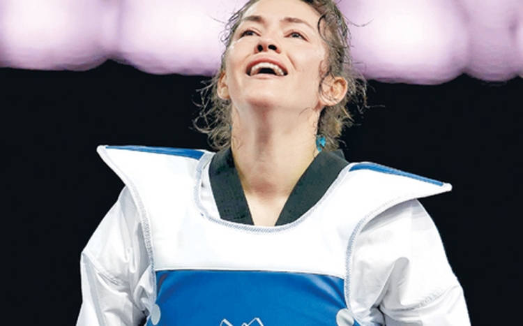 Mar&iacute;a Espinoza se alz&oacute; con el oro en Abierto Mexicano de Taekwondo