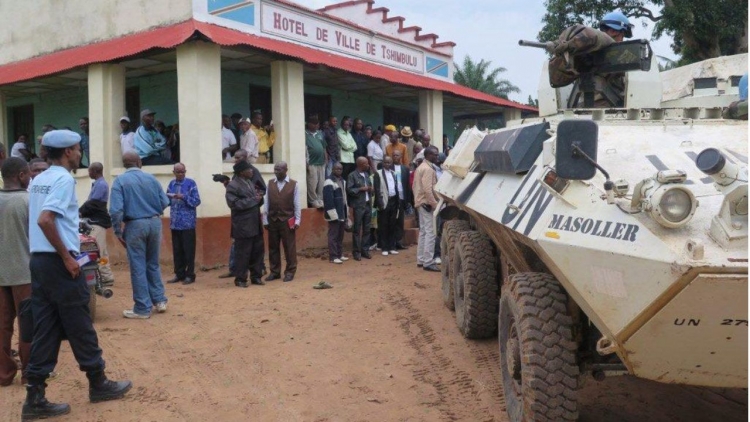 ONU halla fosas comunes con casi 50 cad&aacute;veres en El Congo