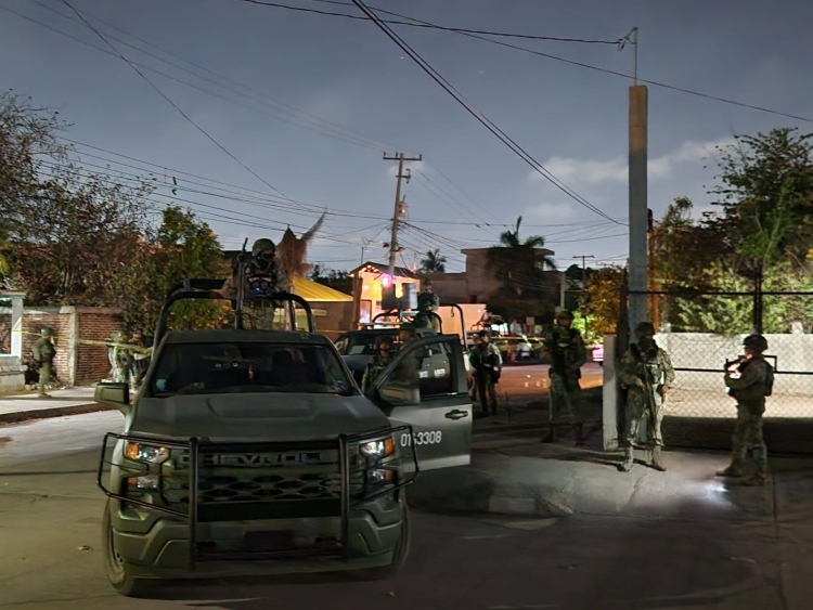 Pap&aacute; e hijo quedan heridos en ataque a balazos en la Colonia Gustavo D&iacute;az Ordaz, en Culiac&aacute;n