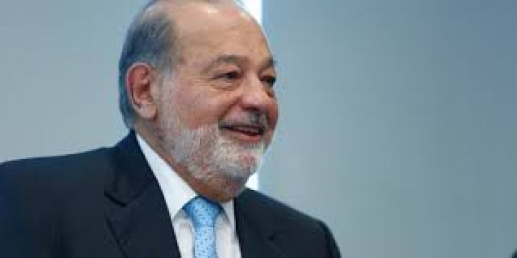 Carlos Slim padece covid-19 con s&iacute;ntomas menores