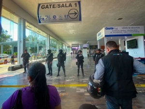 Balacera en Central Camionera del Sur en Ciudad de M&eacute;xico deja 2 muertos