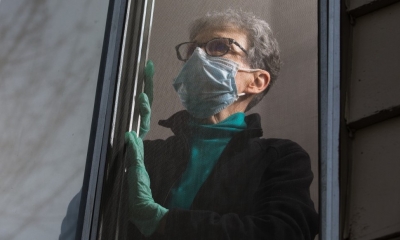 Las personas mayores de 60 a&ntilde;os son el grupo con m&aacute;s muertes por el COVID-19