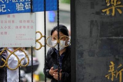 Shanghai estima el mi&eacute;rcoles detener el pico de contagios covid