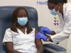 Inicia campa&ntilde;a de vacunaci&oacute;n contra coronavirus en EU