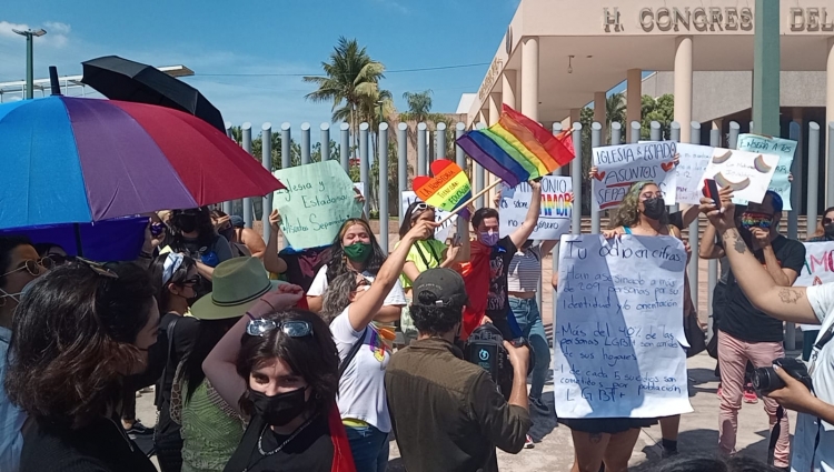 La comunidad LGBT+ conf&iacute;a que Congreso de Sinaloa acatar&aacute; orden de la SCJN