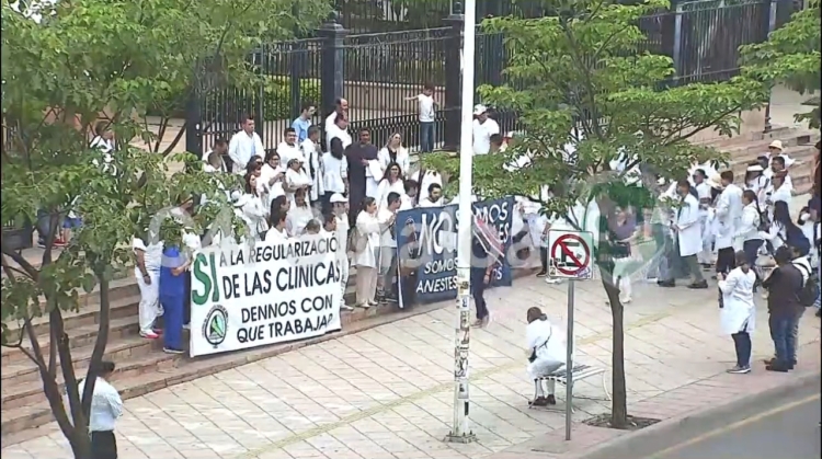 Anestesi&oacute;logo exigen a Cofepris regular uso del fentanilo en cl&iacute;nicas