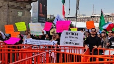 Trabajadores del PJ protestan frente a empresarios en Palacio Nacional ante reuni&oacute;n con Ebrard: advierten sobre inversi&oacute;n insegura