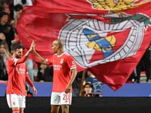 Benfica manda 'a dormir' a Juventus, pelear&aacute; liderato con PSG