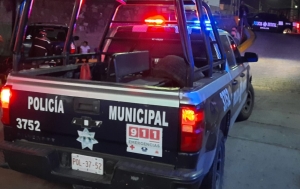 Convoy armado de 10 camionetas violentan instalaciones de la Polic&iacute;a Municipal de Eldorado; hay un muerto