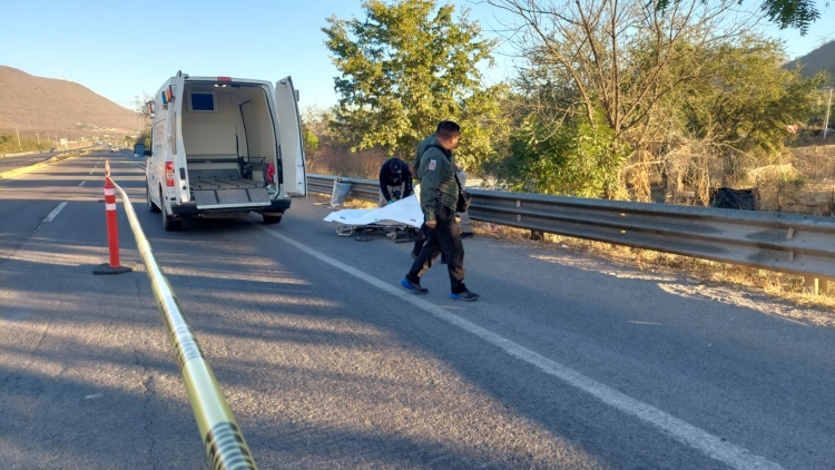 Aparece otro joven ejecutado en la salida sur de Culiac&aacute;n; suman 3 en 24 horas