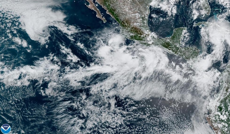 'Nora' ya es hurac&aacute;n categor&iacute;a 1 en el Oc&eacute;ano Pac&iacute;fico