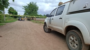 Hallan un cad&aacute;ver envuelto en una cobija sobre un camino de terracer&iacute;a en San Pedro, Navolato