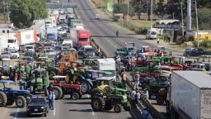 Lunes de caos: transportistas y agricultores sitiar&aacute;n 20 Estados con bloqueos nacionales