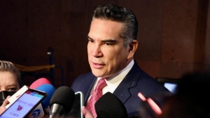 Morena da tregua a &ldquo;Alito&rdquo; Moreno: Asisten diputados a Comisi&oacute;n de Gobernaci&oacute;n