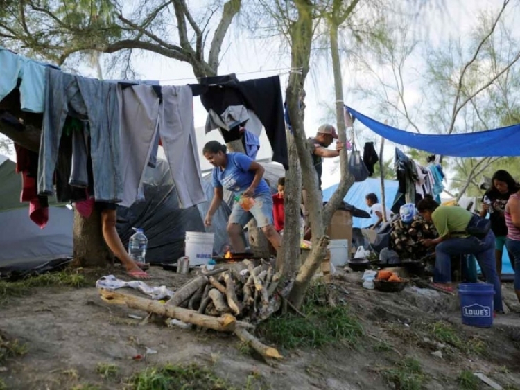 Oleada de migrantes saturan albergues y estaciones del INM, se&ntilde;alan autoridades de Migraci&oacute;n