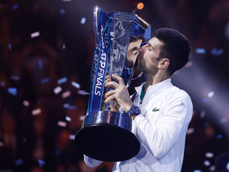 Djokovic iguala r&eacute;cord de Federer; gana su sexto Masters