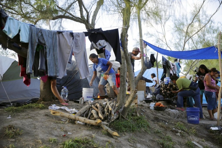 Termina programa Permanecer en M&eacute;xico, pero migrantes siguen en el pa&iacute;s