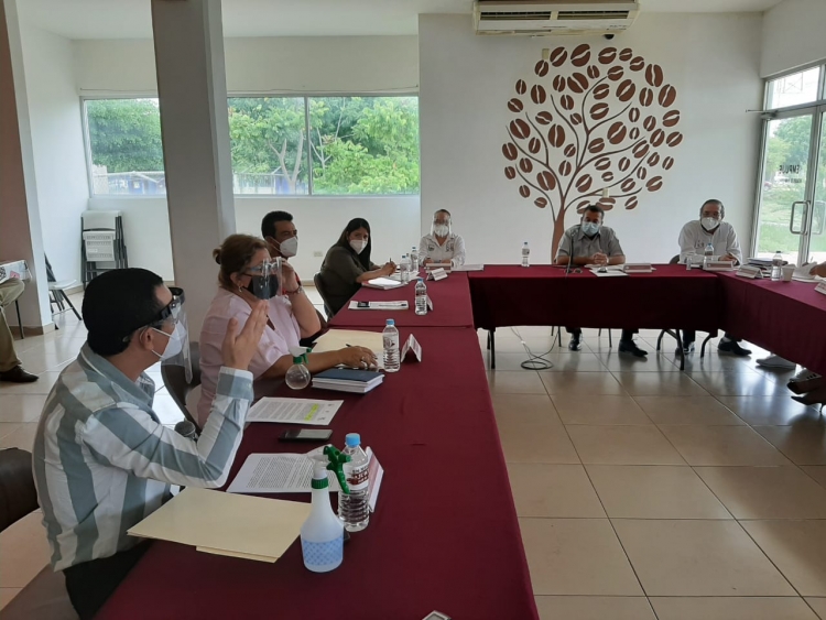 Sus colaboradores han dejado solo al alcalde Eliazar Guti&eacute;rrez