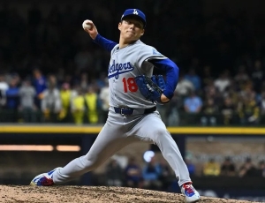 Dodgers derrotan 5-1 a Cerveceros y se colocan a dos triunfos de la Serie Mundial