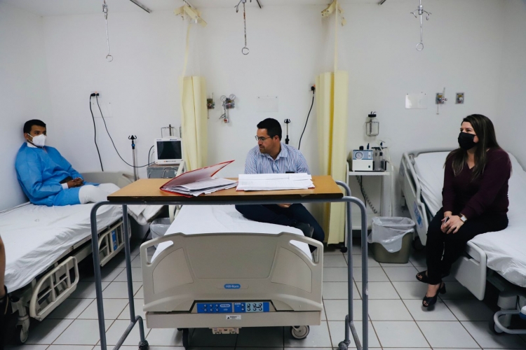 Ausencia de personal y falta de suministros en Hospital Integral de Angostura