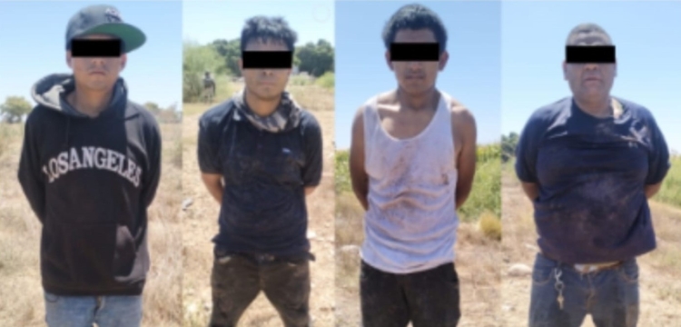 En Villa Ju&aacute;rez, elementos especiales de Seguridad detienen a 4 civiles con armas, cargadores y cartuchos