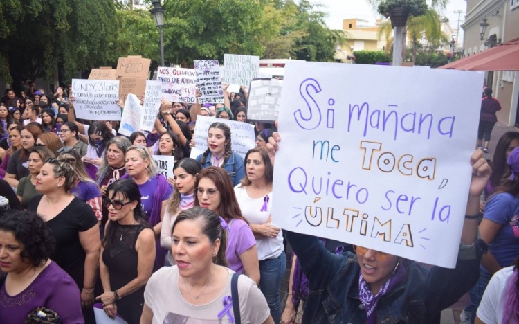 Lamentan grupo de feministas asesinatos a mujeres en Mazatl&aacute;n