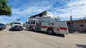 Un hombre result&oacute; herido de quemaduras graves al topar con cables de alta tensi&oacute;n cuando pintaba una casa en la colonia L&aacute;zaro C&aacute;rdenas