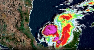 "Karl" dejar&aacute; muchas lluvias en Veracruz, Tabasco, Chiapas, Puebla, Campeche y Yucat&aacute;n