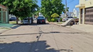 Reportan balazos y localizan a joven herido en el Fraccionamiento Villa de Cort&eacute;s, en Culiac&aacute;n