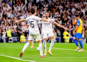 Con doble de Mbapp&eacute; gole&oacute; el Real Madrid en el Bernab&eacute;u