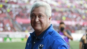 Hospitalizan de emergencia a V&iacute;ctor Manuel Vucetich, este es el estado de salud del DT de Rayados