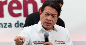 Mario Delgado, legisladores promover&aacute;n nueva ley de consulta