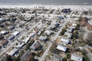 En su paso por Florida el Hurac&aacute;n "Ian" deja miles de destrozos; ya suman 17 muertos